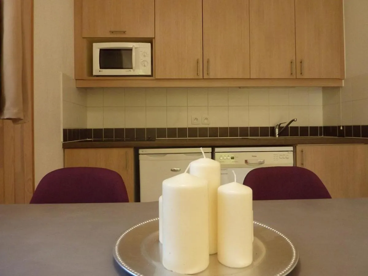 Apartamento Appartement Skis Aux Pieds Avec Piscine, 1 Chambre, Les Orres 1800 - Fr-1-322-370
